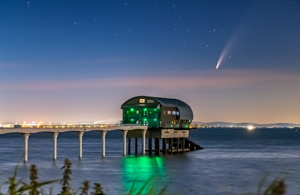 comet over bembridge lifeboat station