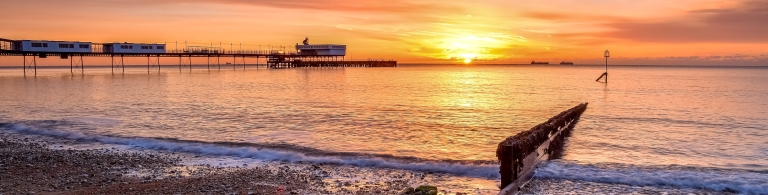 sandown pier sunrise