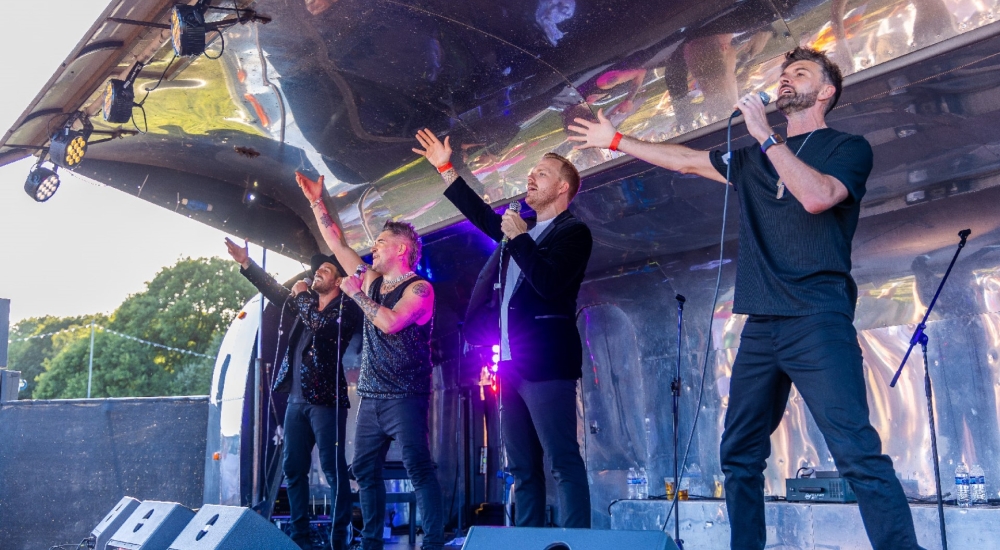 re-take that on stage at jack up summer party 